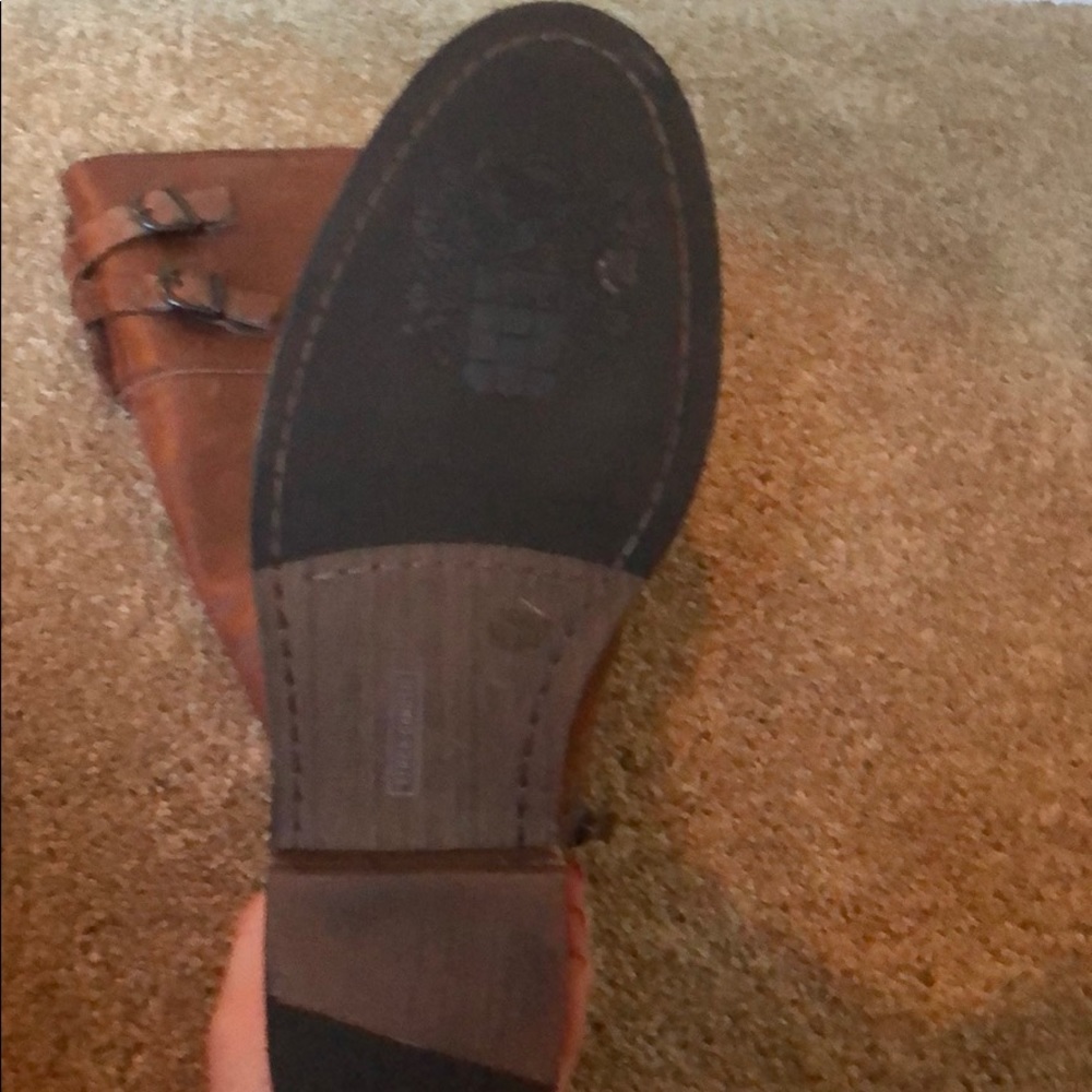VINCE CAMUTO RIDING BOOTS - Picture 5 of 5